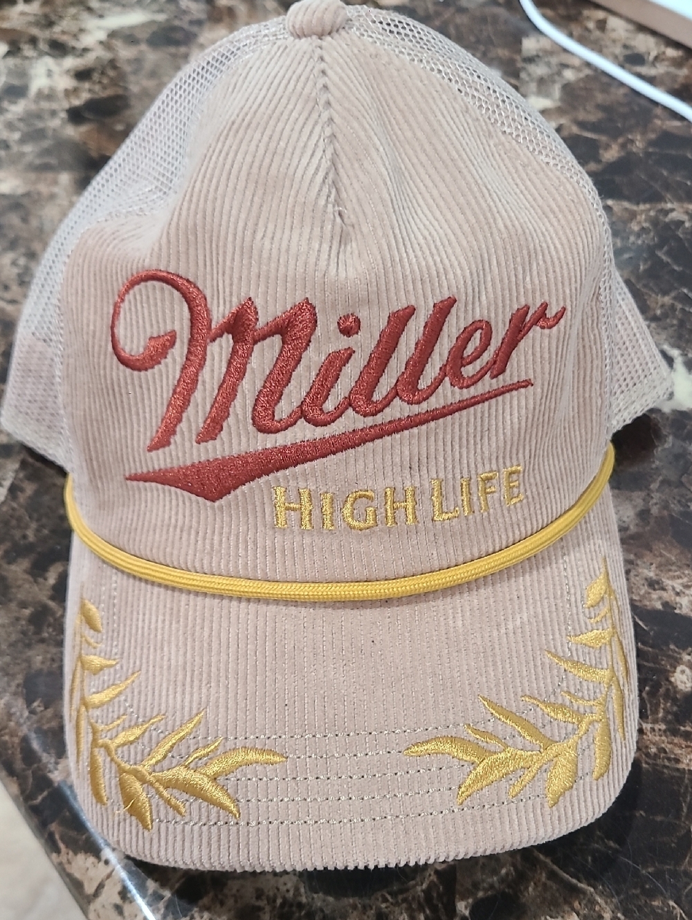Unbranded Men's Light Tan Mesh Trucker Hat — Breathable Casual Cap